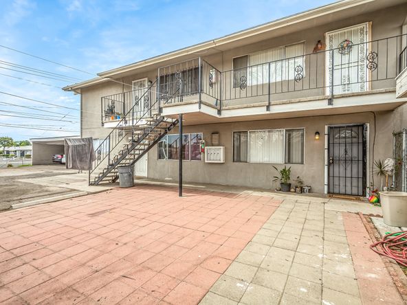 1476 N Cedar Ave, Fresno, CA 93703